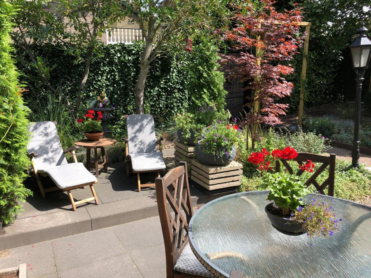 Walnut Lodge Bed & Breakfast Noorbeek Eksteriør bilde