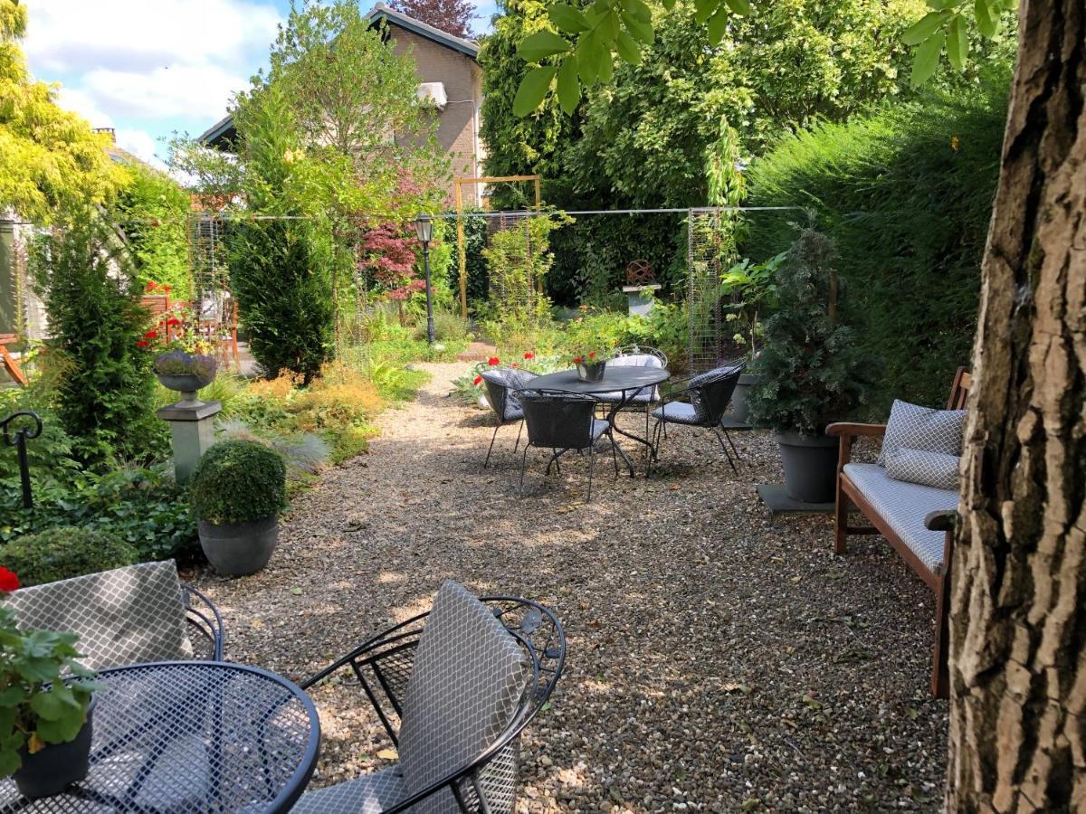 Walnut Lodge Bed & Breakfast Noorbeek Eksteriør bilde