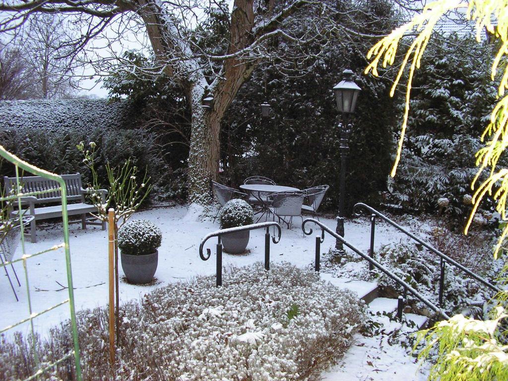 Walnut Lodge Bed & Breakfast Noorbeek Eksteriør bilde
