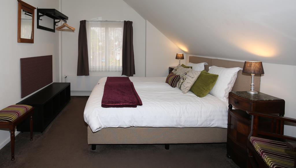 Walnut Lodge Bed & Breakfast Noorbeek Eksteriør bilde