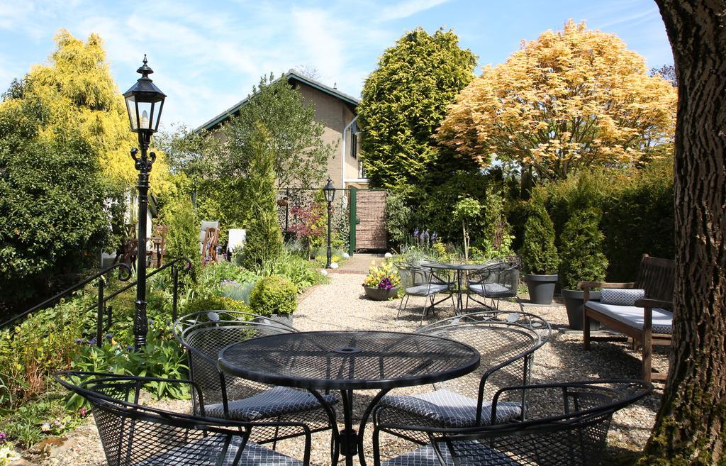 Walnut Lodge Bed & Breakfast Noorbeek Eksteriør bilde